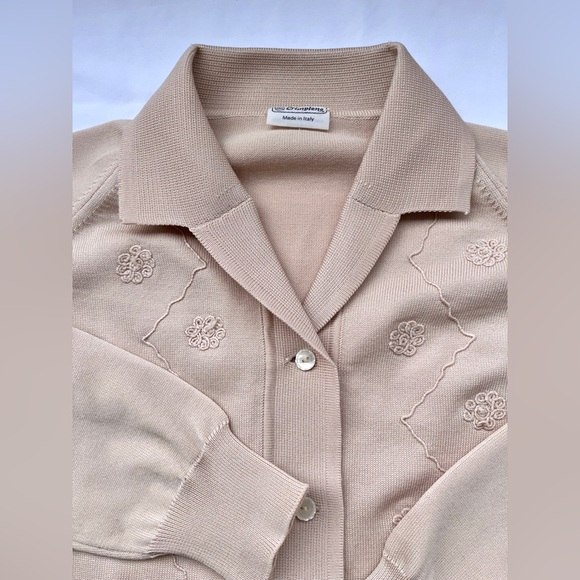 Vintage *Made in Italy* | 1960's Crimplene Peach Cardigan - Picture 9 of 16